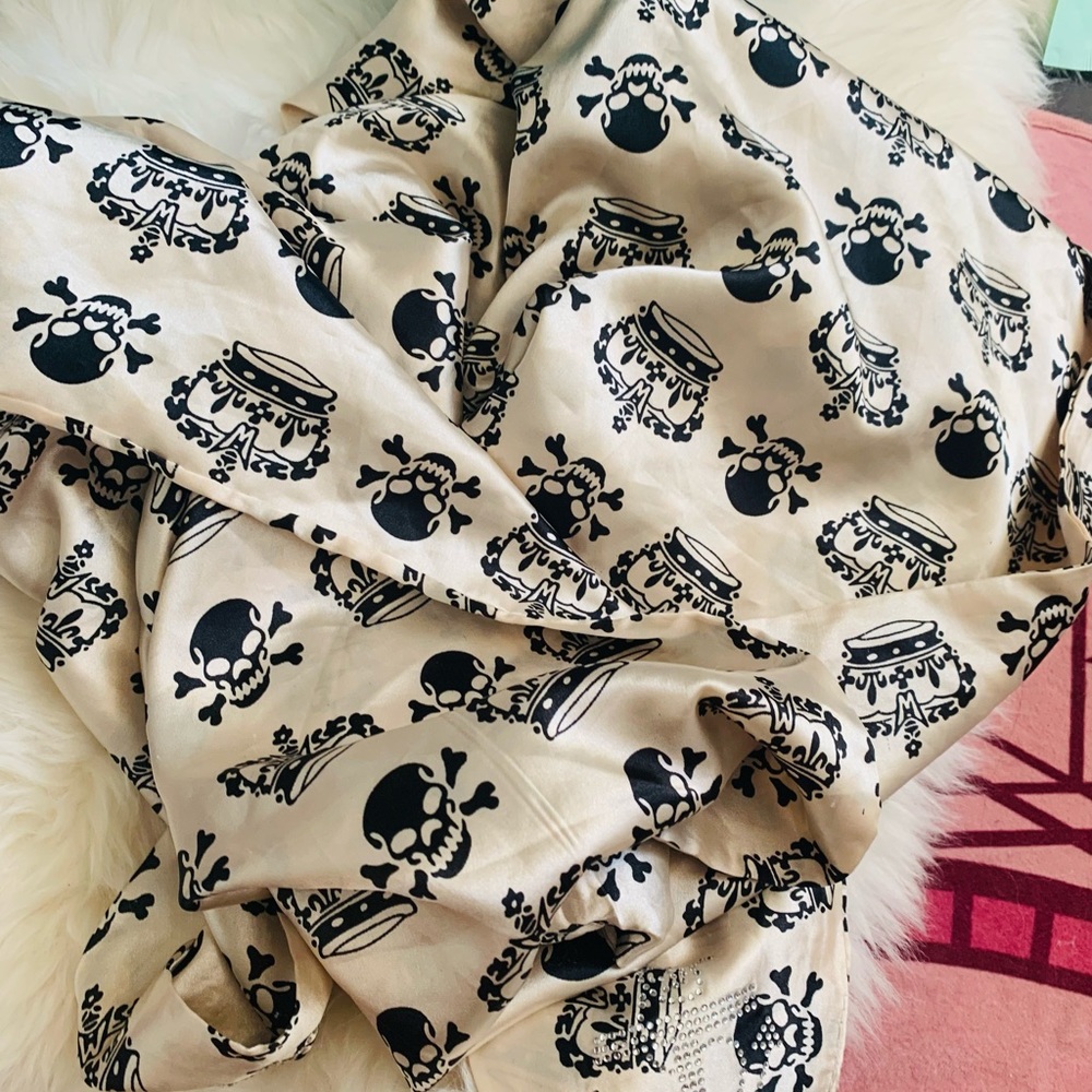 Large scarf